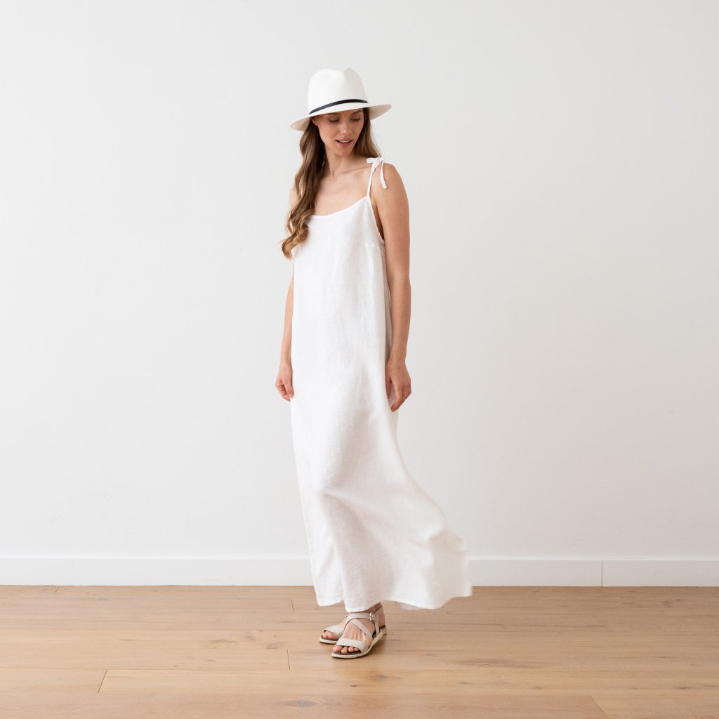 Maxi Lin Robe White Amelia