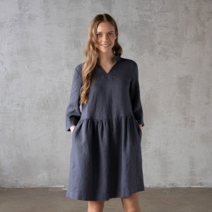 Ella_Robe_Anthrazite-13_2500x2500-1024x1024