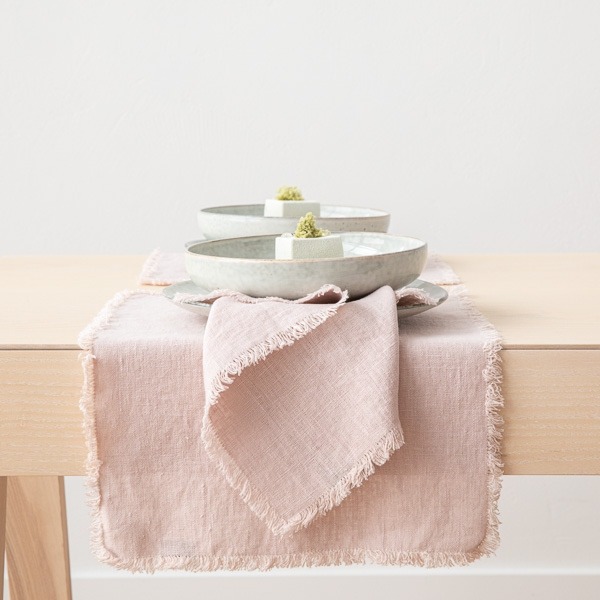 Serviette de table Terra avec franges faites main, Latté Serviette de table Terra avec franges faites main, Latté