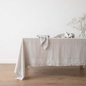 SW_Tablecloth_Napkin_Silver-18_600x600