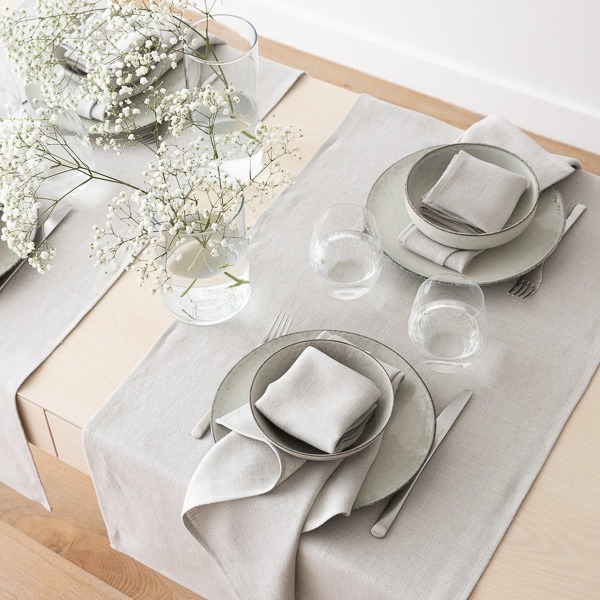 Serviette en lin Lara couleur Argent Serviette en lin Lara couleur Argent